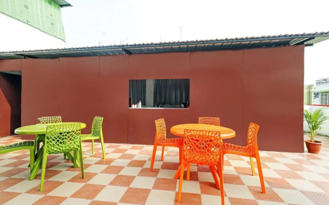 Capital O 86215 R R Homestay