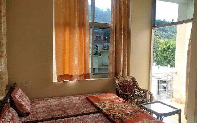 Goroomgo Gayatri kunj Rishikesh