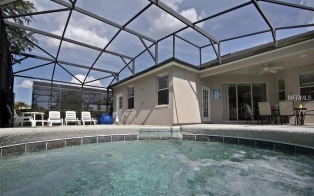 Family Home @ Tower Lake