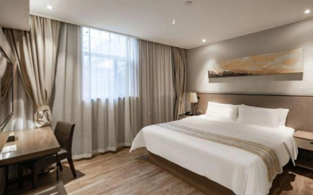 Homeinn Plus Hotel (Shanghai Pudong Airport)