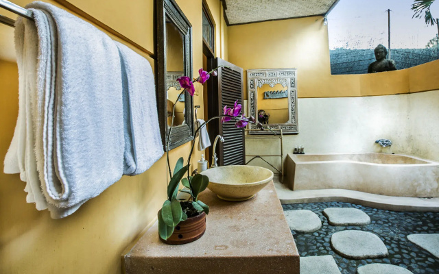 Gusde Tranquil Villas by EPS