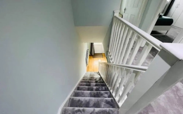 Overbury Lodge, Birmingham With Free Parking