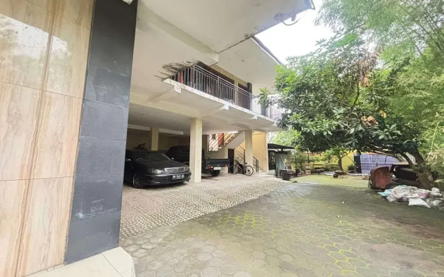 OYO 95097 Griya Asri Guest House