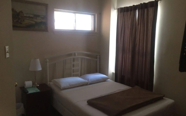 Ada's Guesthouse