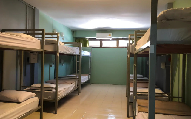 Echo Beach Hostel