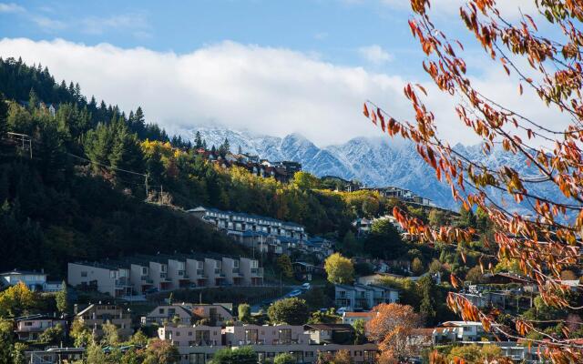 Pinewood Queenstown