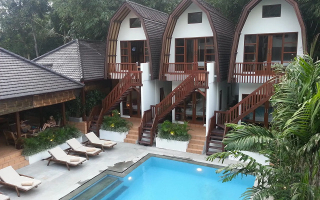 Mojo Resort