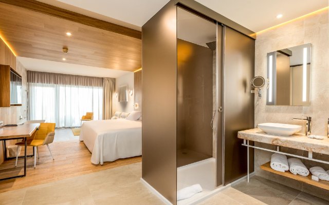 Leiro Suites At Higueron Hotel