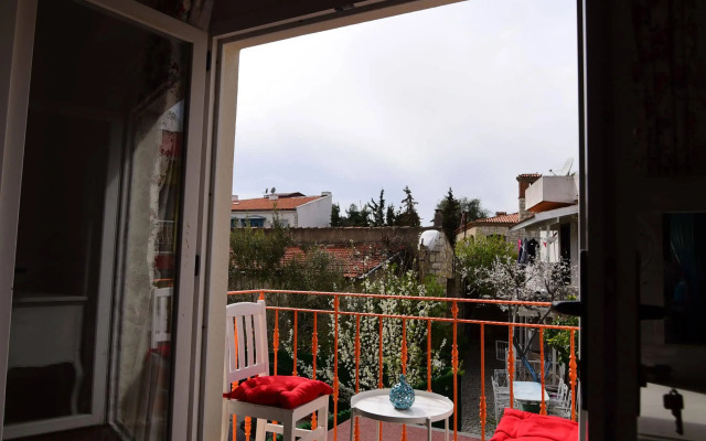 Zübeyde Hanım Alaçatı