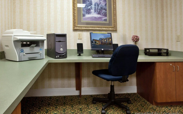 Holiday Inn Express & Suites Thomasville by IHG