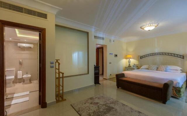 Royal Savoy Hotel & Villas