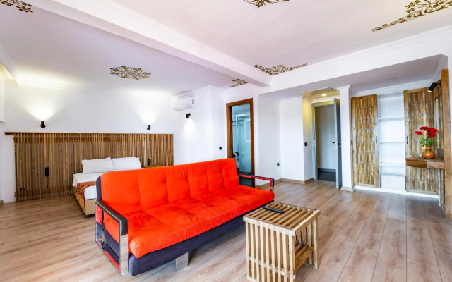 Costa Bitezhan Hotel