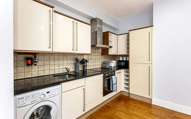 Modern Clapham Apartment