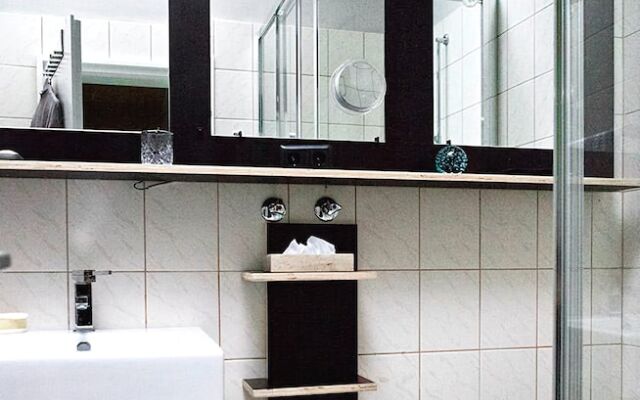 Restyled Villa With 5 Bathrooms, Located in a Green Area