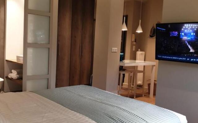 Newly Renovated Studio 15 min walk from Acropolis