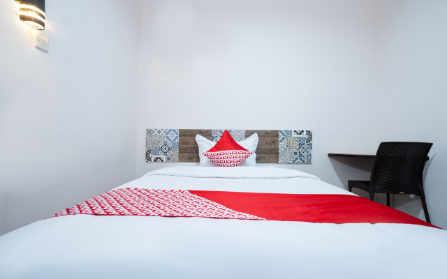 Super OYO 2285 Art Guest House Syariah