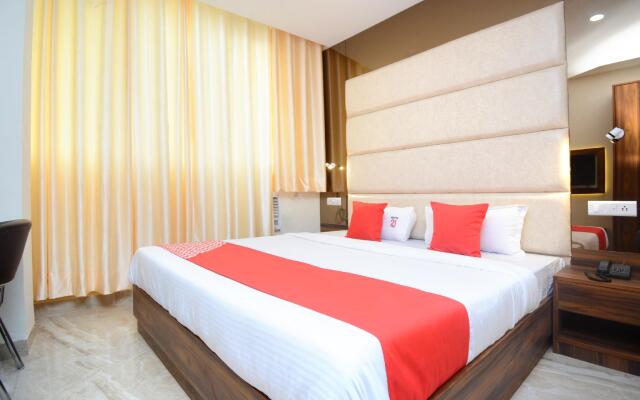 OYO 33389 Hotel 21