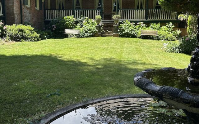 Rowan Brae Historic Guest House