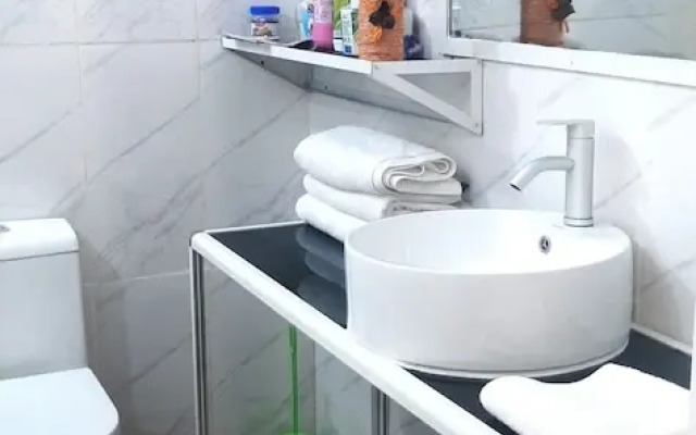 Game Fish Apartment