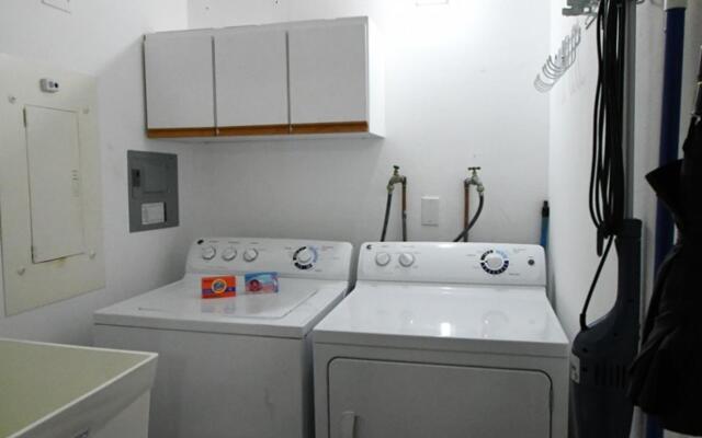 Spectacular Home Away from Home, Fully Equipped (BV308)