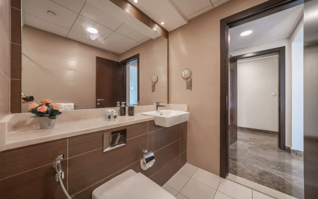 Stunning flat with balcony in Sparkle Tower