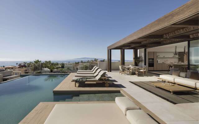 Royal Hideaway Corales Villas