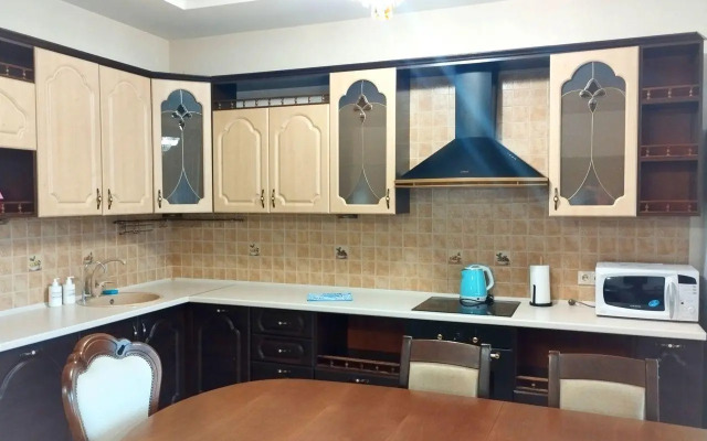 Апартаменты на улице Трифонова 20