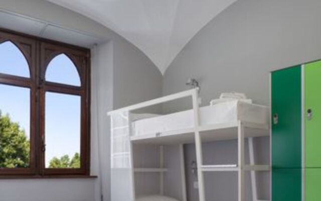 Babila Hostel & Bistrot
