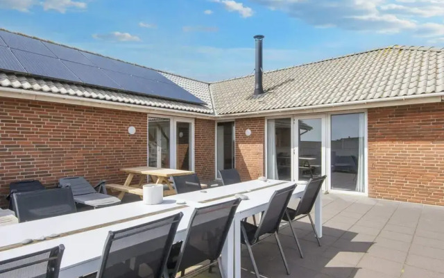12 Person Holiday Home in Harboore-by Traum