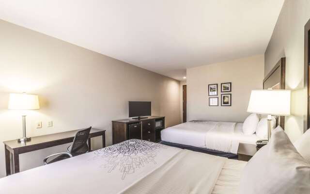 La Quinta Inn & Suites by Wyndham Tulsa - Catoosa Route 66