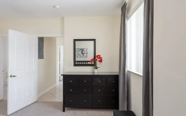 Coral Way by GWC