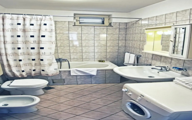Sipa Apartments