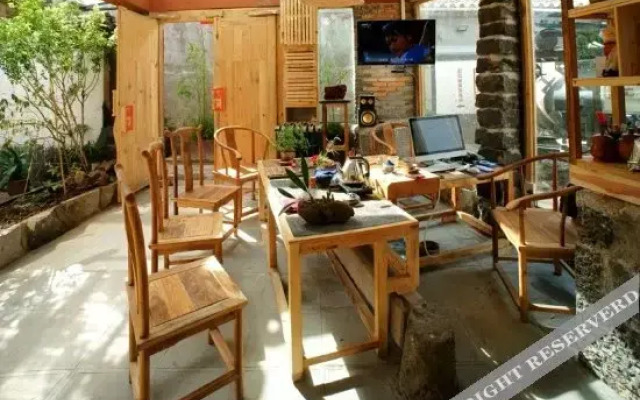 Xiangyu Yangguang Gallery Inn