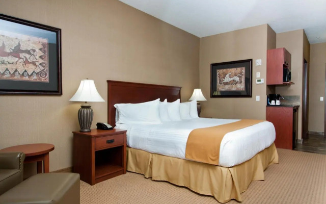 Days Inn & Suites by Wyndham Strathmore