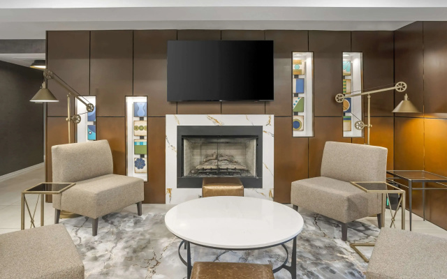 Best Western Plus Heritage Rail Inn & Suites