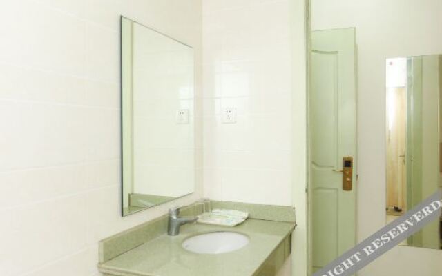 Ru Sun Moon Room