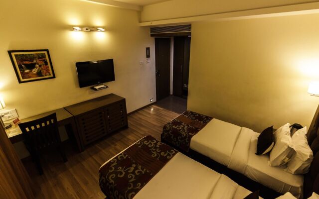 OYO Premium Vastrapur Lake