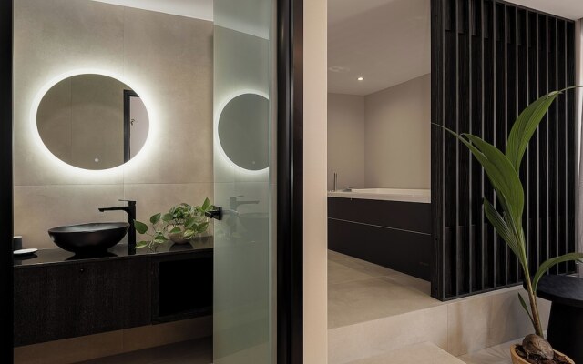 Theta Boutique Hotel