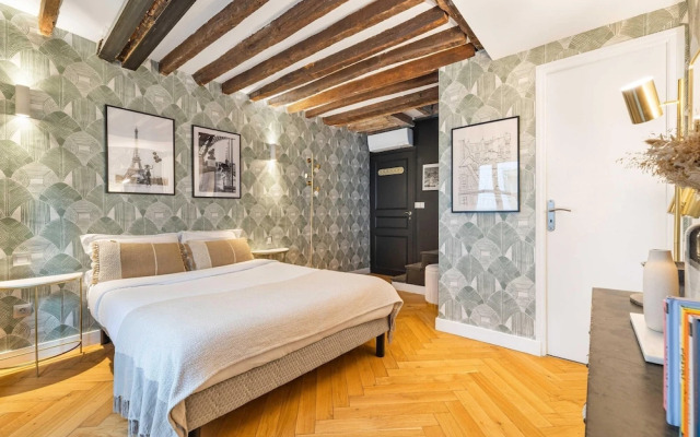 Amazing Historical Parisien Loft Next TO Louvre Area ! 6