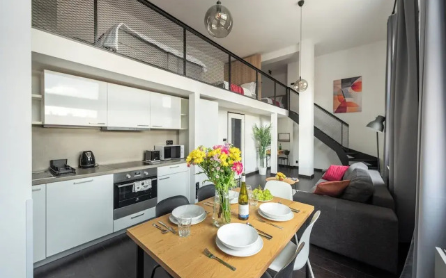 Stylish apartments near center