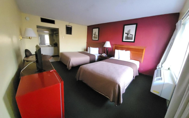 Newburgh Inn