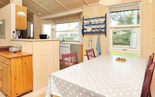 Attractive Holiday Home in Asperup With Roofed Terrace
