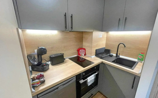 Арборо Боровец Гардънс Е50