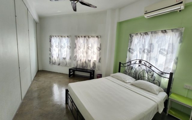 SPOT ON 89893 Vintage Inn – Guest Rooms – Malacca