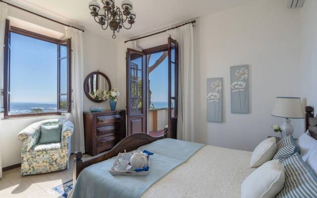 Villa Ai Venti 8 Emma Villas