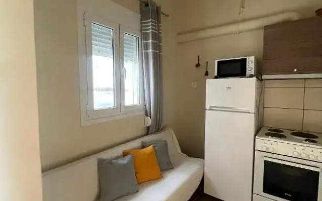 Vintage Apartments 2