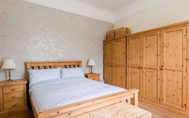 Quaint Holiday Home in Inverurie near Castle Fraser