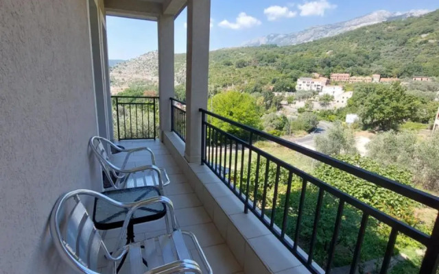 Vala Apartments