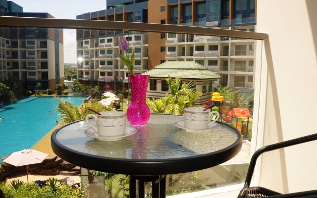 Pool View Apartment In Laguna Beach Resort 2