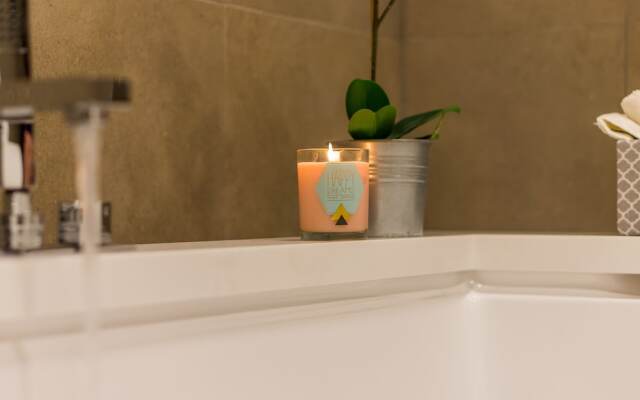 Colosseum Romantic Flat